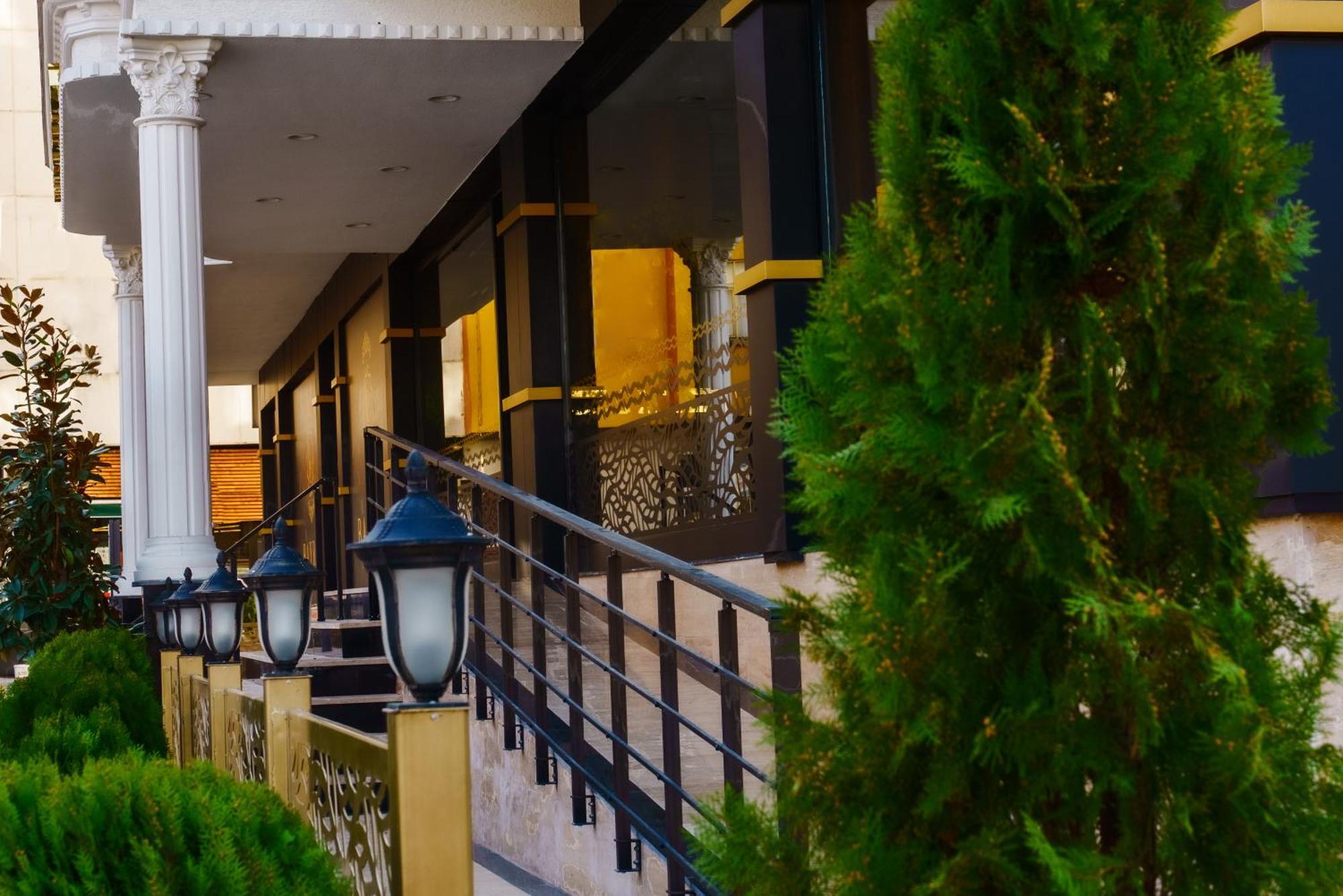 Bayrak Grand Hotel Трабзон Экстерьер фото